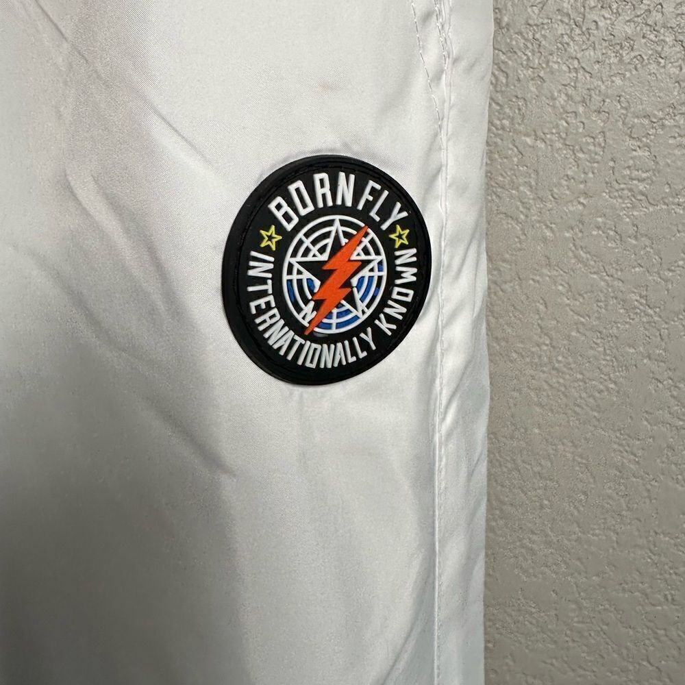 NWT Born Fly Men’s White Joggers With Patches Respected - Size XL - Picture 6 of 11